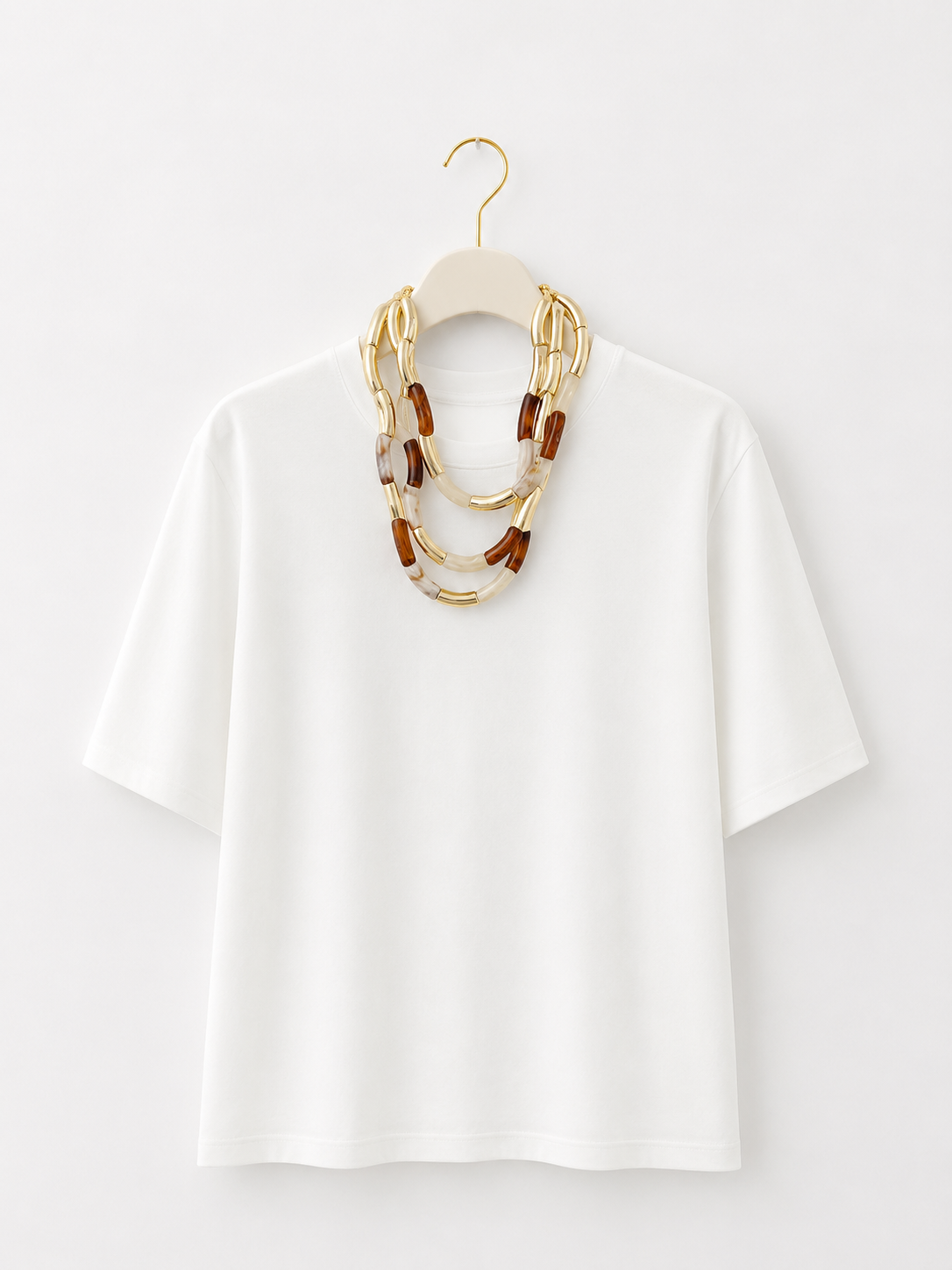 T-shirt collana