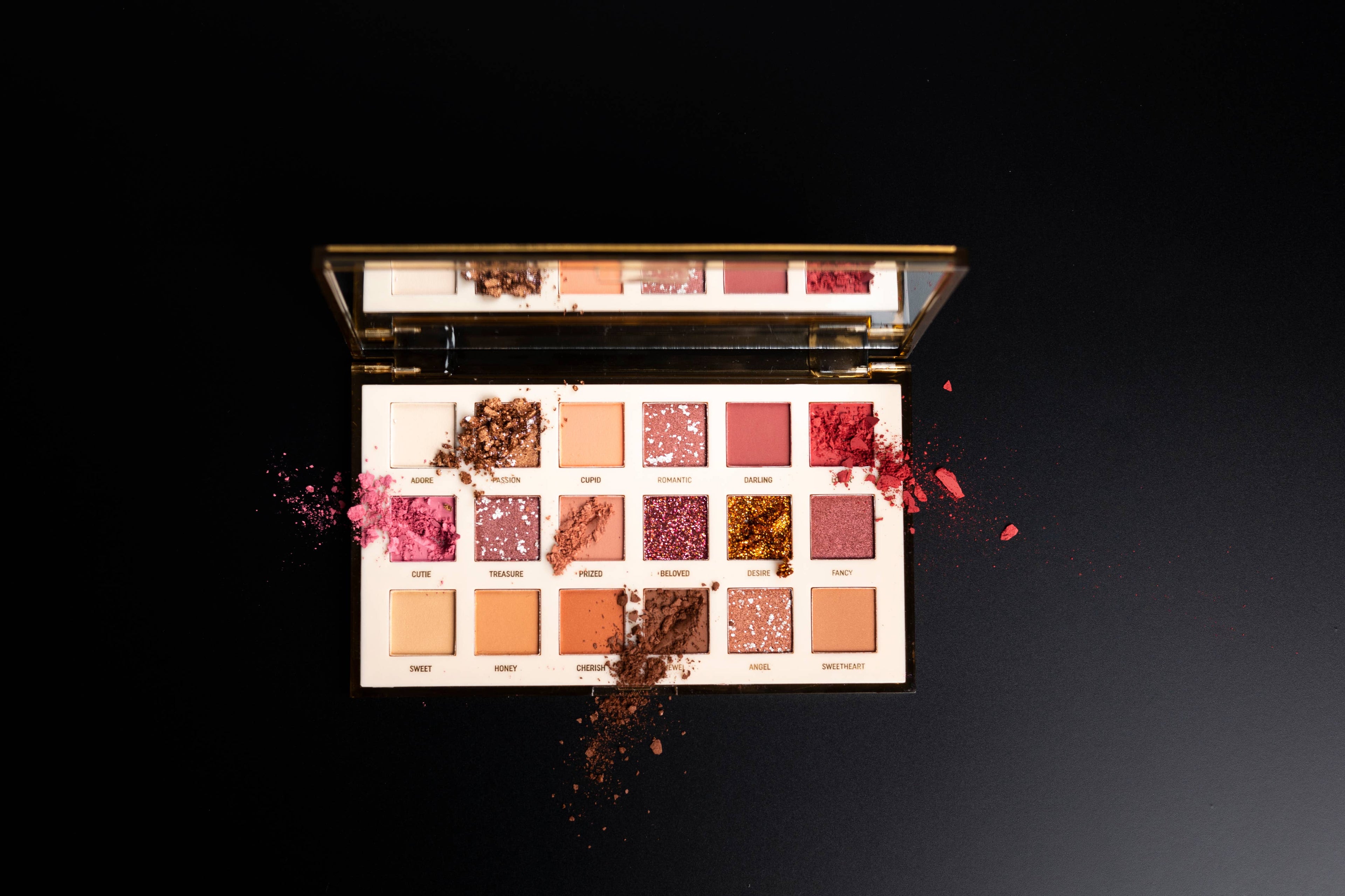 Palette di ombretti Magic Studio 18 Very Nude