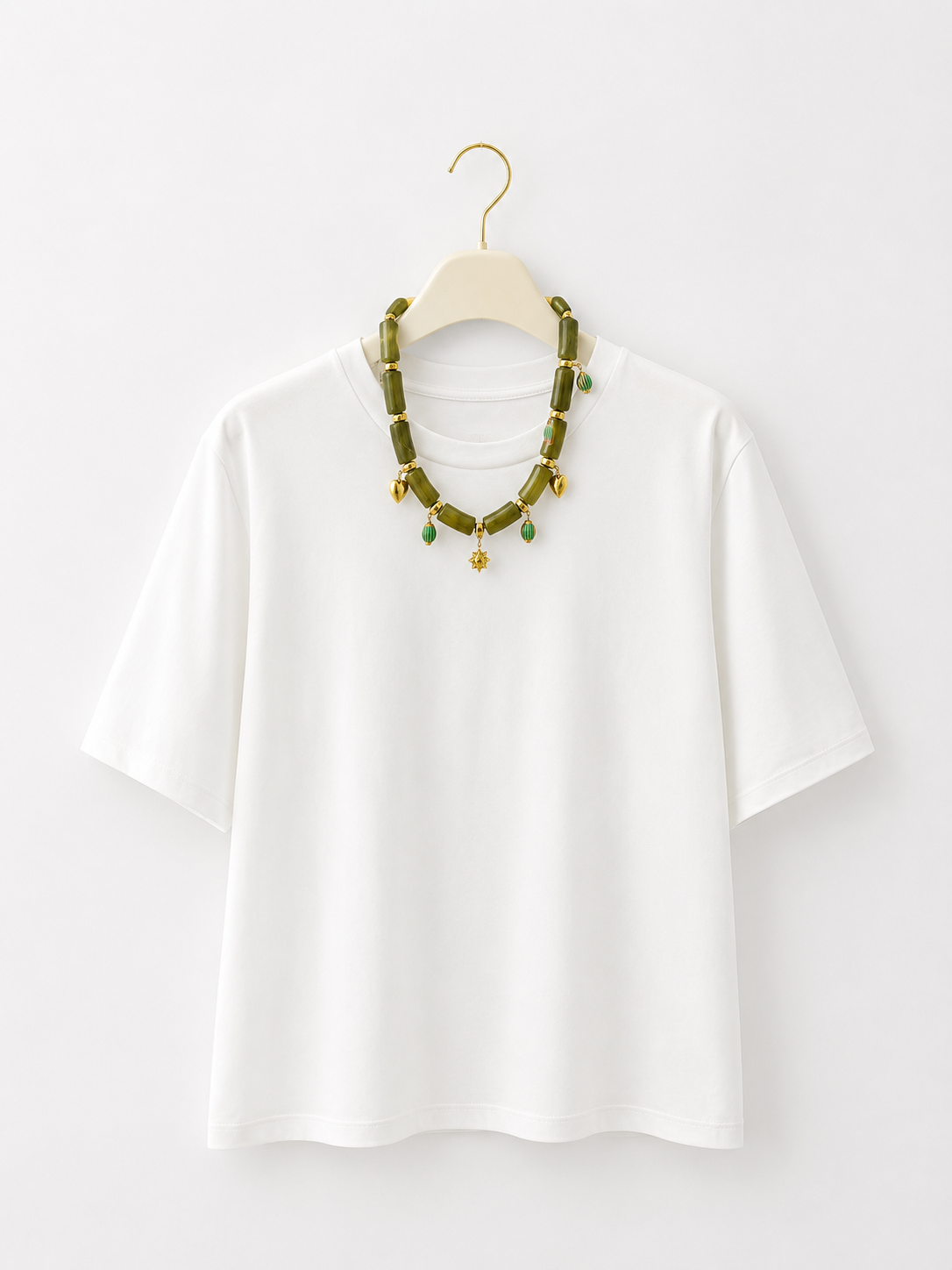 T-shirt collana