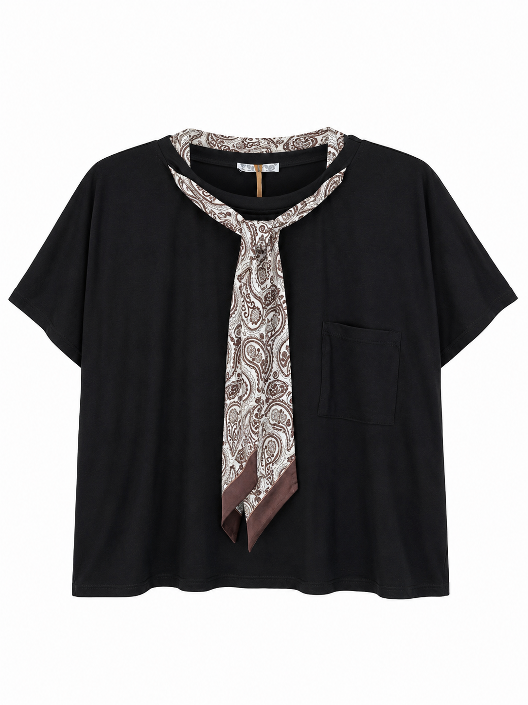 t-shirt con fourlard