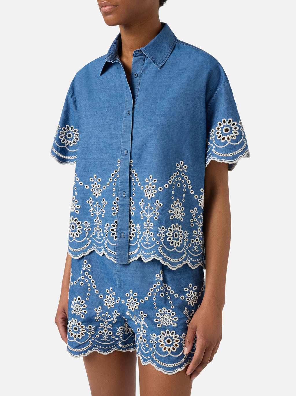 CLEMENTINE - CHAMBRAY M MORRIS FLOWER 10 EMB