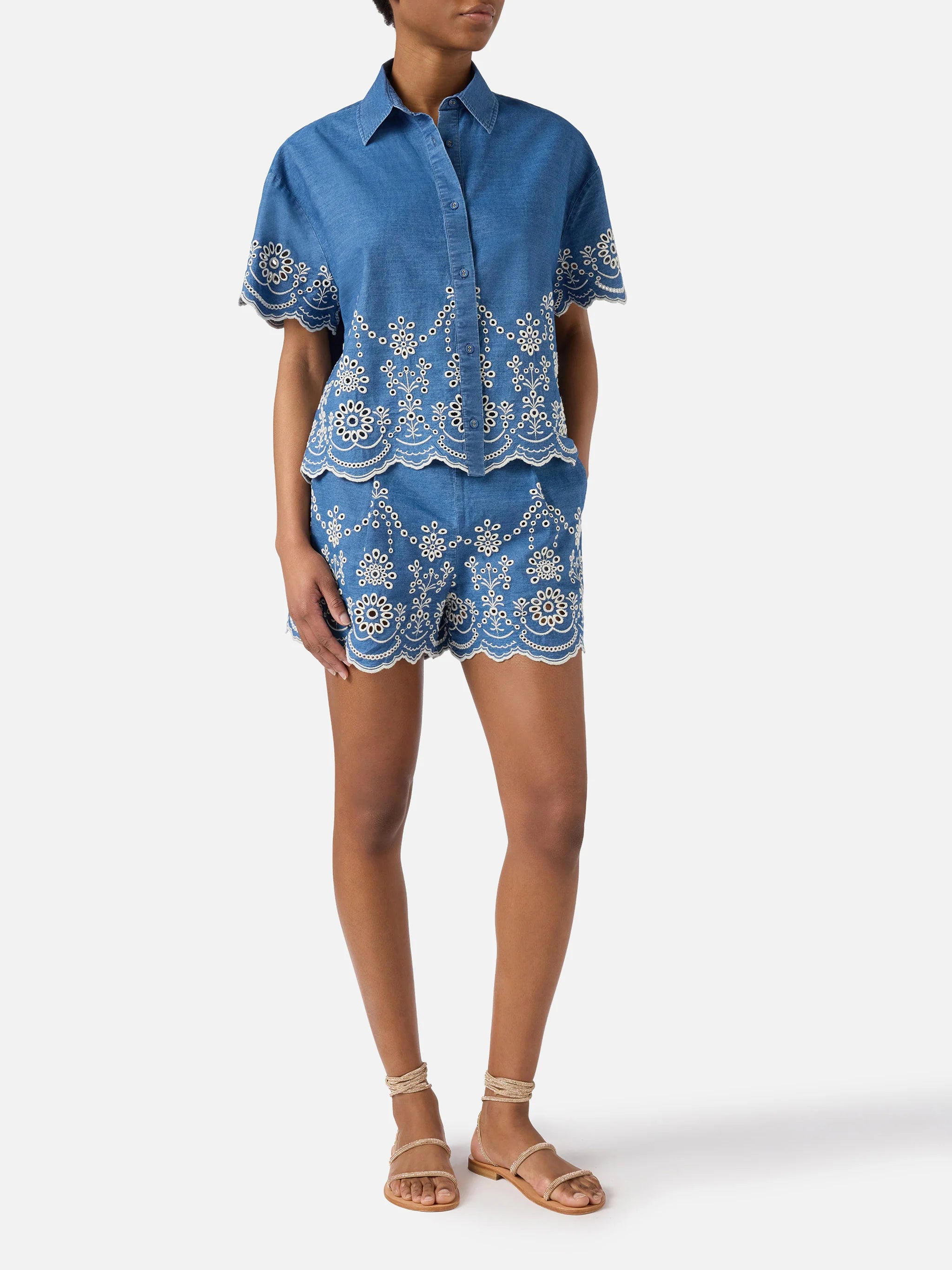 CLEMENTINE - CHAMBRAY M MORRIS FLOWER 10 EMB